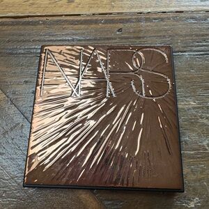 NARS Radiant Copper Compact